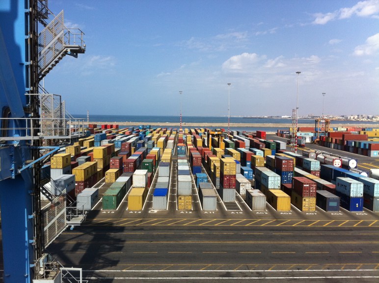 Vista del muelle en el que atracamos, el Quai du Terminal à conteneurs, en la nueva terminal de contenedores del puerto de Casablanca.